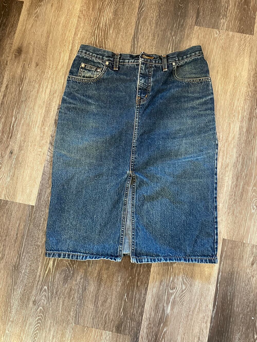 vintage medium wash midi denim skirt